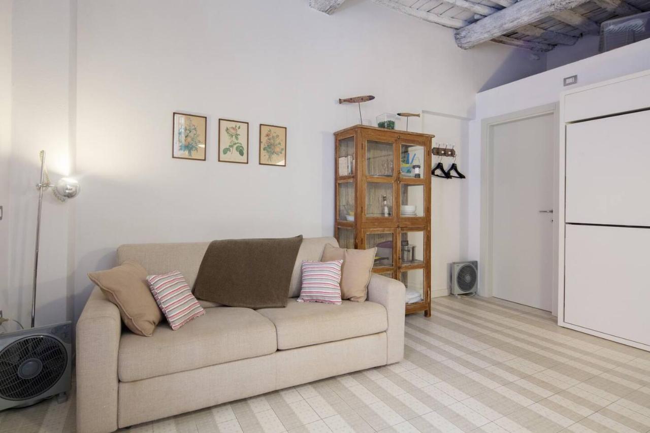 Albarola Apartment *